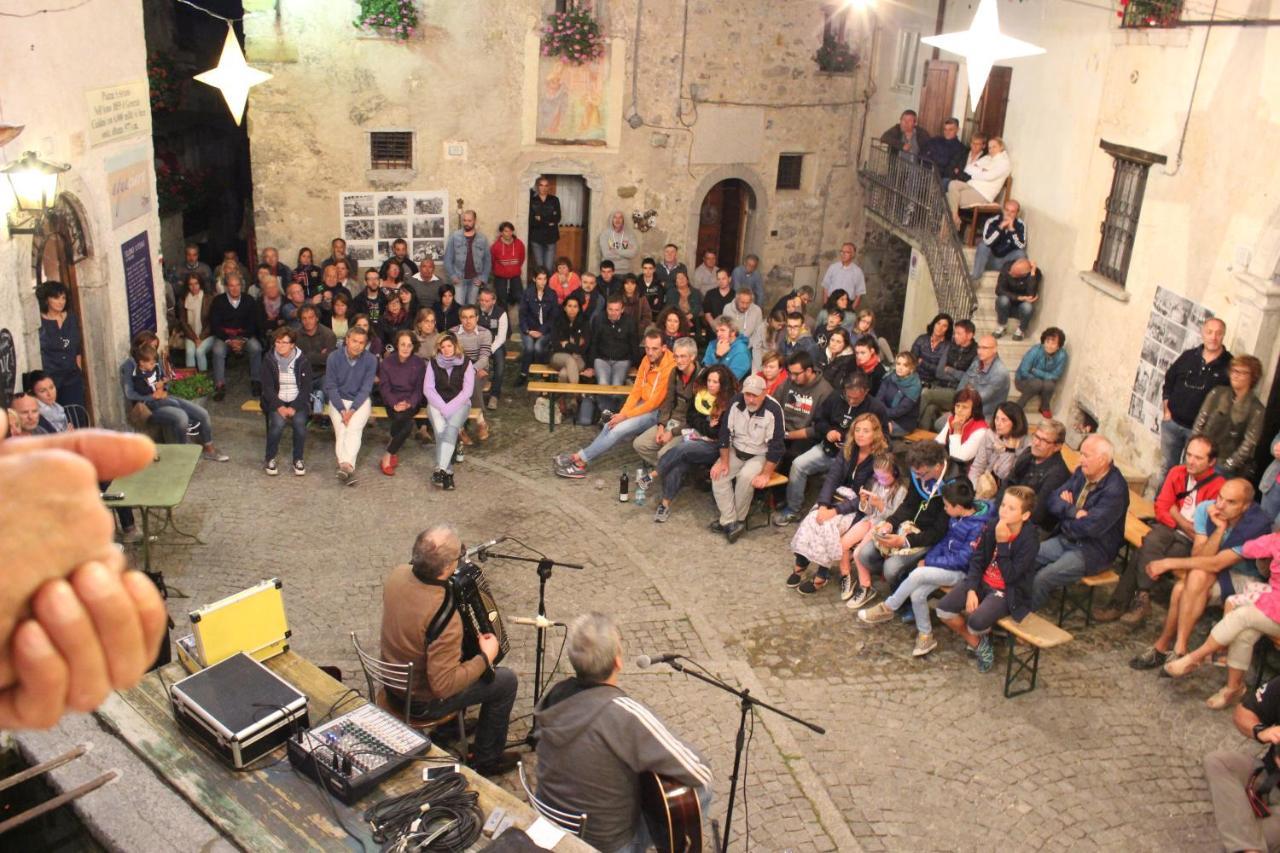 B&B Piccolo Tibet Lavenone Εξωτερικό φωτογραφία