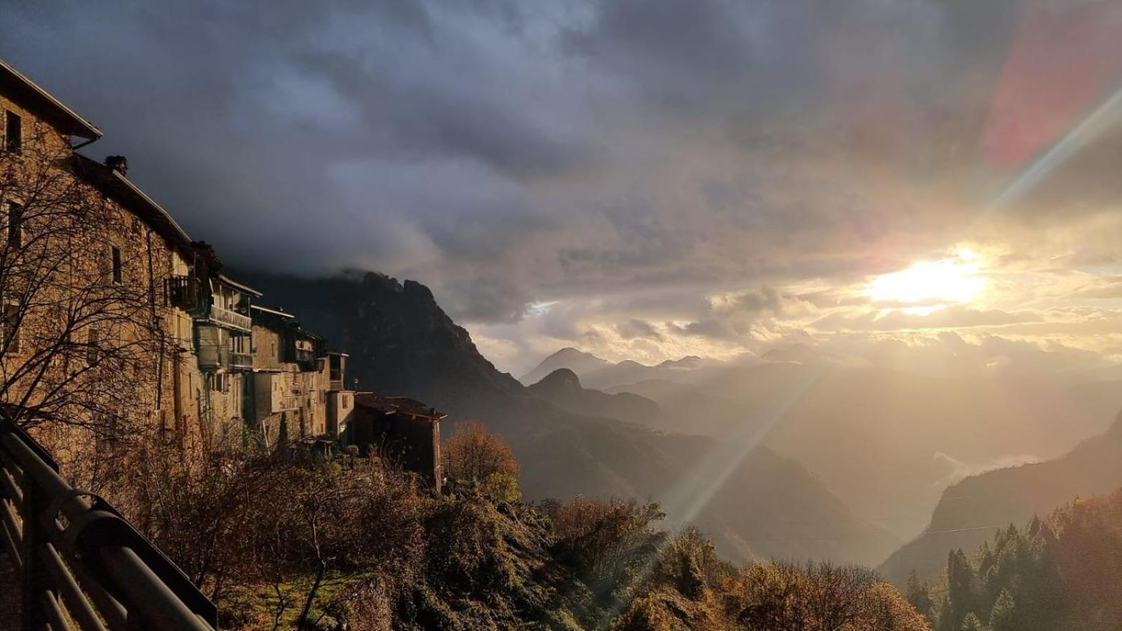 B&B Piccolo Tibet Lavenone Εξωτερικό φωτογραφία