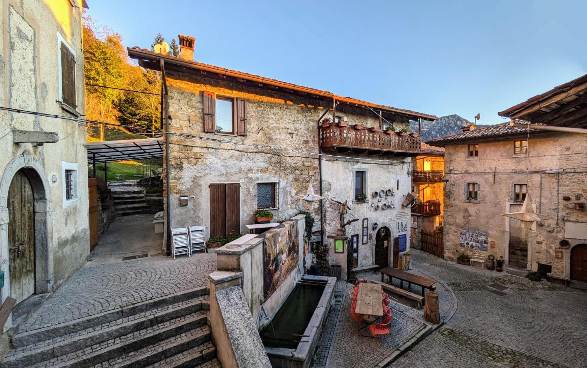 B&B Piccolo Tibet Lavenone Εξωτερικό φωτογραφία