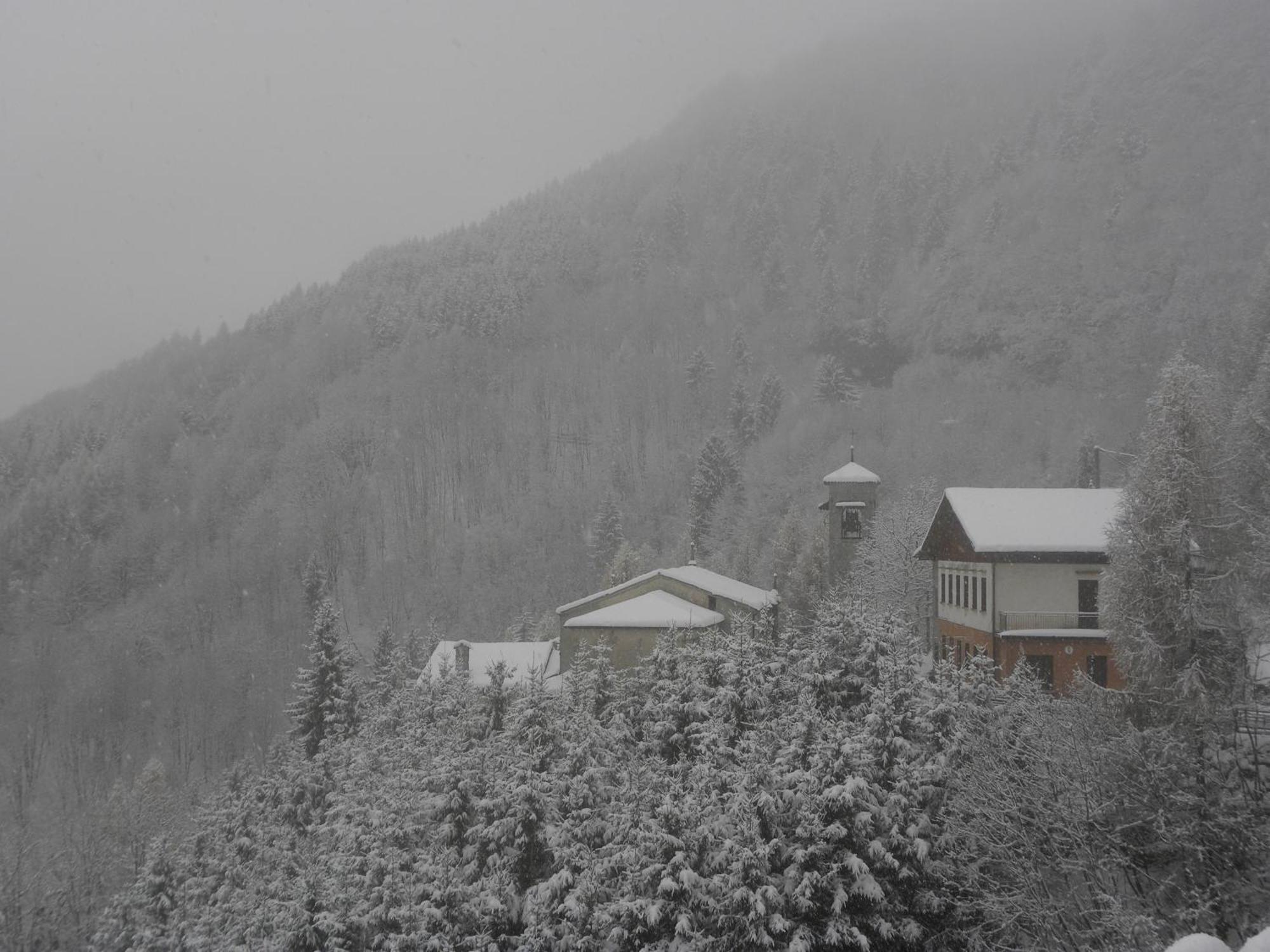 B&B Piccolo Tibet Lavenone Εξωτερικό φωτογραφία